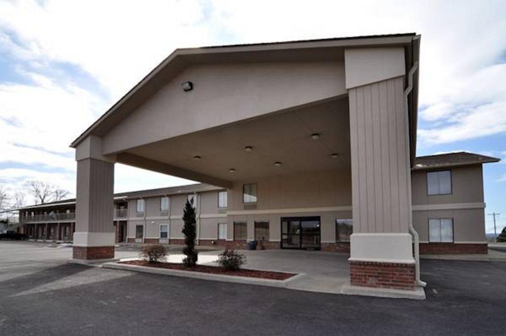 Econo Lodge Inn & Suites Greenbrier エクステリア 写真