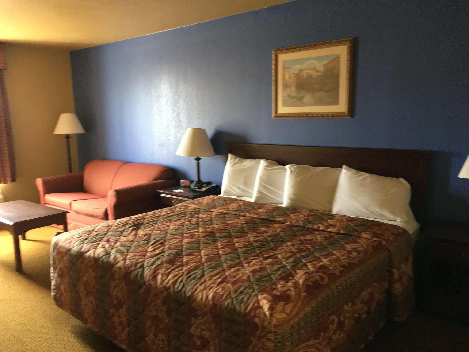 Econo Lodge Inn & Suites Greenbrier エクステリア 写真